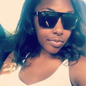 Meet your Posher, Alexis